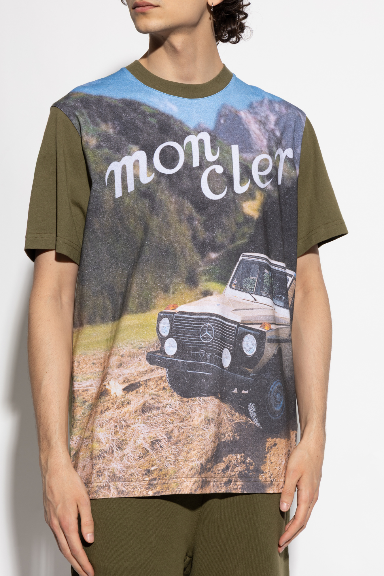 【関税&送料込】Moncler Genius 3 Moncler Mercedes-Benz Desig Green 3 MONCLER MERCEDES-BENZ DESIGNED BY NIGOLDENEYE